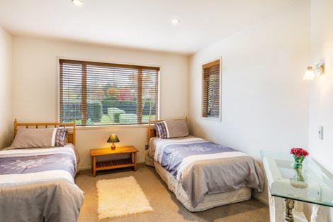 Photo of property in 19 Magnolia Rise, Waipahihi, Taupo, 3330