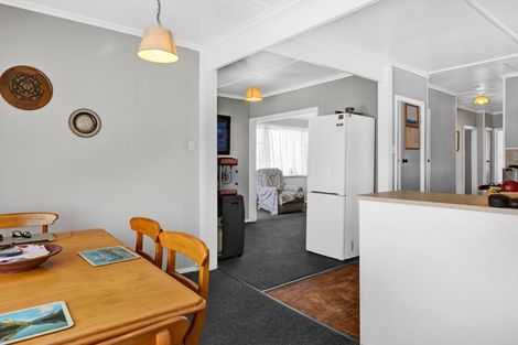 Photo of property in 30 Leicester Street, Patea, 4520