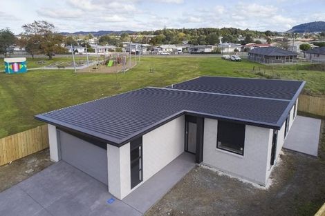 Photo of property in 13 Vinegar Hill Road, Hunterville, 4785