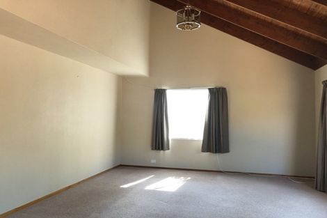 Photo of property in 92 Ranfurly Road, Alfriston, Auckland, 2105