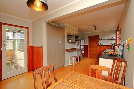 Photo of property in 19 Hammond Road, Taradale, Napier, 4112