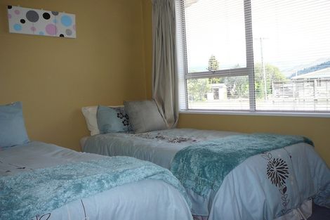 Photo of property in 52 Fache Street, Clyde, 9330