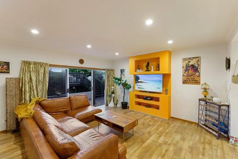 Photo of property in 93 Marine Parade, Paraparaumu Beach, Paraparaumu, 5032