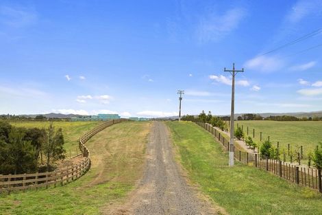 Photo of property in 112 Aulyn Drive, Karaka, Papakura, 2580