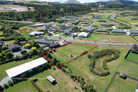 Photo of property in 5 Pukatea Lane, Kinloch, Taupo, 3377