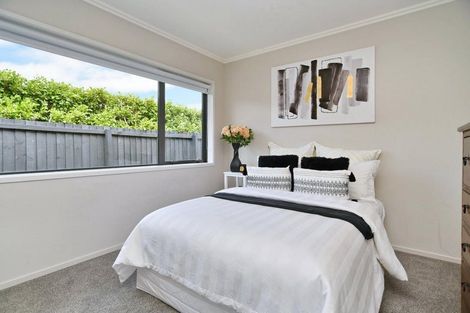 Photo of property in 3 Orewa Close, Parklands, Christchurch, 8083