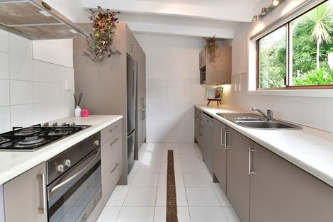 Photo of property in 6 Maori Hut Road, Red Beach, 0932