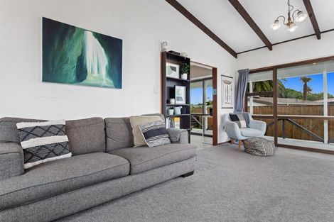 Photo of property in 15 Kauri Street, Edgecumbe, 3120