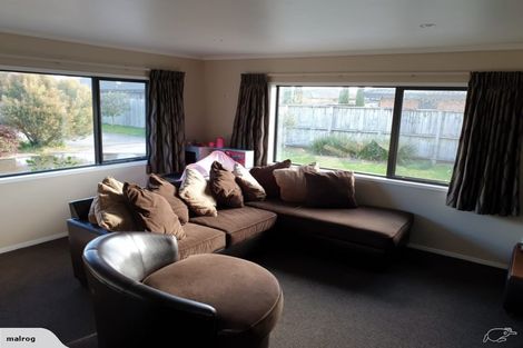 Photo of property in 6a Rose Leigh Drive, Cambridge, 3434