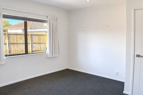 Photo of property in 1/4 Paul Place, Pakuranga, Auckland, 2010