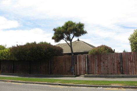 Photo of property in 2 Pembroke Street, Avondale, Christchurch, 8061