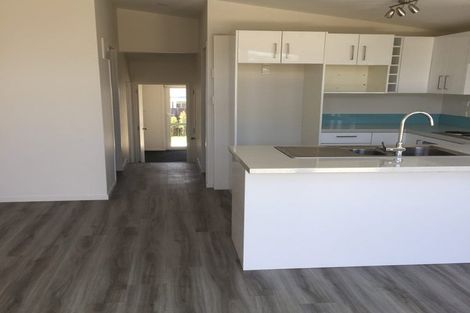 Photo of property in 89 Meadway, Sunnyhills, Auckland, 2010