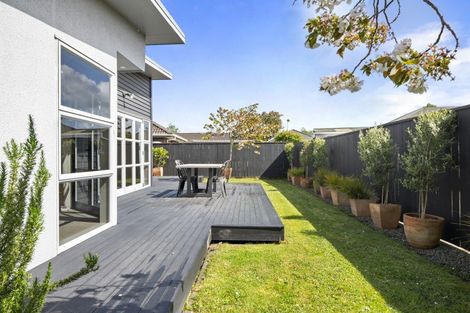 Photo of property in 81 Pacific Drive, Fitzherbert, Palmerston North, 4410