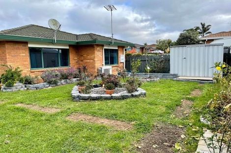 Photo of property in 24 Greenberry Drive, Ranui, Auckland, 0612