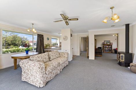 Photo of property in 5 Hilton Drive, Amberley, 7410