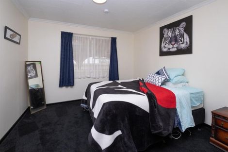 Photo of property in 9 York Street, Eltham, 4322