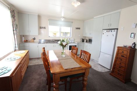 Photo of property in 10a Edward Street, Pahiatua, 4910