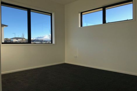 Photo of property in 1 Robalan Close, Halswell, Christchurch, 8025