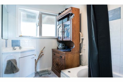 Photo of property in 8 Oraha Road, Huapai, Kumeu, 0810