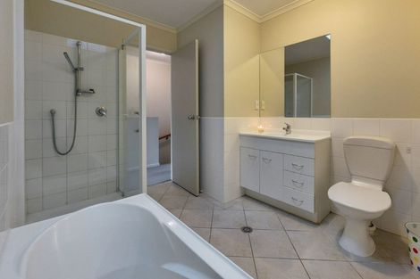 Photo of property in 13 Barnea Circle, Glen Eden, Auckland, 0602