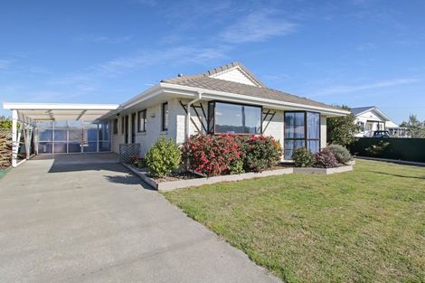 Photo of property in 2a Seabury Avenue, Foxton Beach, Foxton, 4815