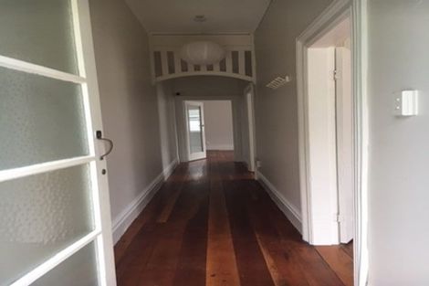 Photo of property in 32 Mckinley Crescent, Brooklyn, Wellington, 6021