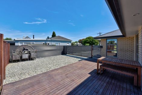 Photo of property in 18 Hunter Street, Edendale, 9825