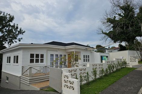 Photo of property in 3/19 Cresta Avenue, Beach Haven, Auckland, 0626