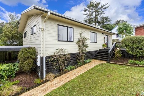 Photo of property in 2/23 Heathglen Place, Bayview, Auckland, 0629