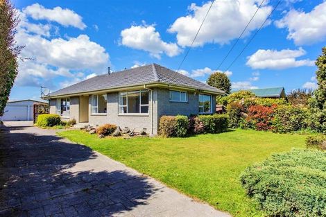 Photo of property in 76 Cotswold Avenue, Bishopdale, Christchurch, 8053