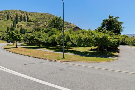 Photo of property in 2 Bramshill Drive, Lower Shotover, Queenstown, 9371