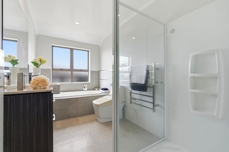 Photo of property in 30 Mackay Drive, Greenhithe, Auckland, 0632