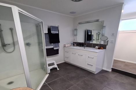 Photo of property in 2/203 Oakland Road, Karaka, Papakura, 2580