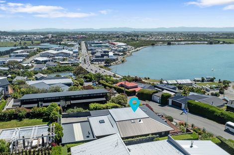 Photo of property in 63 Te Awakura Terrace, Mount Pleasant, Christchurch, 8081