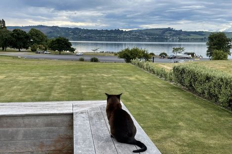 Photo of property in 32 Kuiwai Drive, Rainbow Point, Taupo, 3330