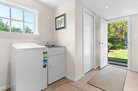 Photo of property in 91 Jellicoe Street, Martinborough, 5711