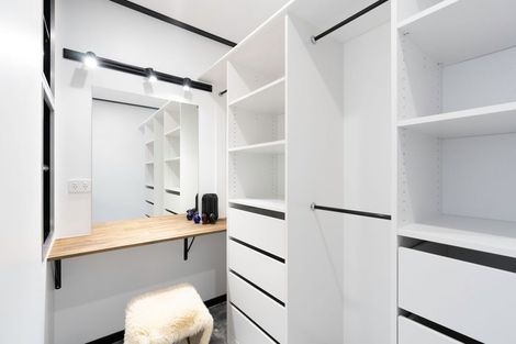 Photo of property in 112 Kawiu Road, Levin, 5510