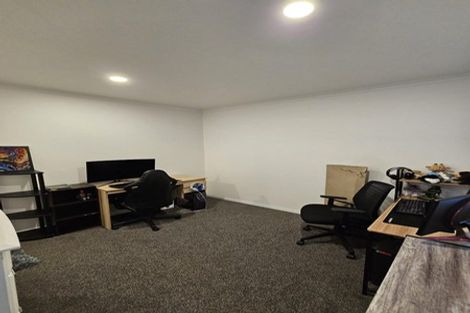 Photo of property in 2/33 May Street, Hamilton East, Hamilton, 3216