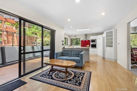 Photo of property in 3 Atahu Grove, Tirohanga, Lower Hutt, 5010