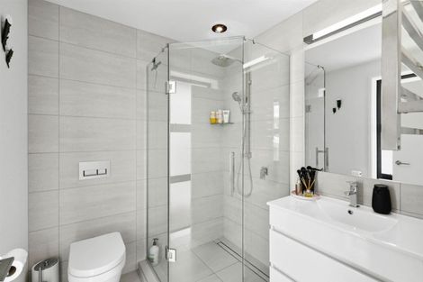 Photo of property in 90b Karina Road, Merrilands, New Plymouth, 4312