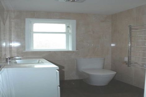 Photo of property in 71 Barrack Road, Mount Wellington, Auckland, 1060