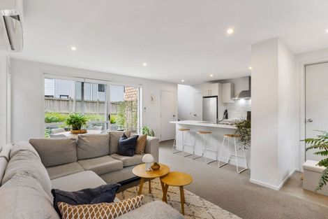 Photo of property in 6a Kotahi Road, Mount Wellington, Auckland, 1062