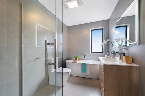 Photo of property in 37 Paretao Street, Massey, 0614