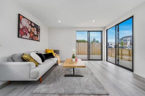 Photo of property in 24 Clayden Shuttleworth Street, Papakura, 2110