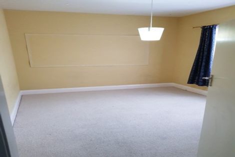 Photo of property in 102 Onepu Road, Lyall Bay, Wellington, 6022