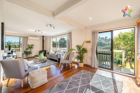 Photo of property in 24 Titiro Moana Road, Korokoro, Lower Hutt, 5012
