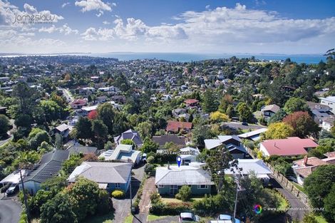 Photo of property in 545 East Coast Road, Browns Bay, Auckland, 0630