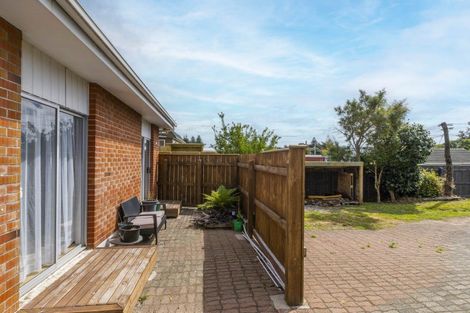 Photo of property in 12 Kowhai Grove, Raumati Beach, Paraparaumu, 5032