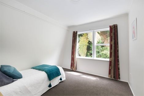 Photo of property in 34 Lyndhurst Road, Tawa, Wellington, 5028