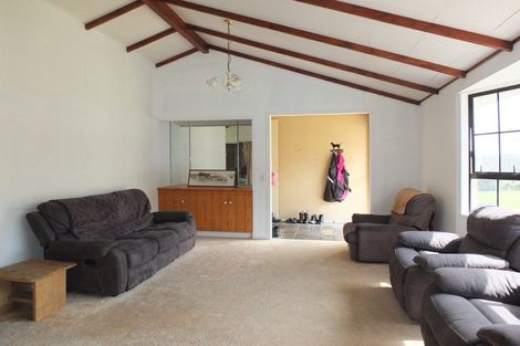 Photo of property in 282 Hickford Road, Foxton, 4891